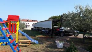 Herní místnost nebo prostor pro děti v ubytování Apartments Villa Adamović