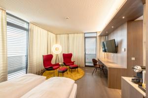 Hotel Gasthof Fischer的电视和/或娱乐中心