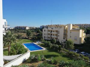 Bazén v ubytovaní Sea Flower Miraflores Golf and Beach Parking included alebo v jeho blízkosti