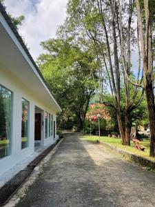 Photo de la galerie de l'établissement Eco Capsule Resort at Teluk Bahang, Penang, à Batu Ferringhi