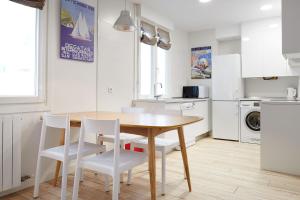 Kuchnia lub aneks kuchenny w obiekcie Soroa Apartment