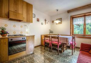 Kuchyňa alebo kuchynka v ubytovaní Apartments Fiordalisi