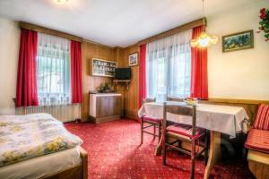 Posteľ alebo postele v izbe v ubytovaní Apartments Fiordalisi