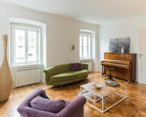 Posedenie v ubytovaní ViandanteHome, Luxury Rooms
