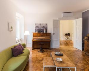 Posedenie v ubytovaní ViandanteHome, Luxury Rooms