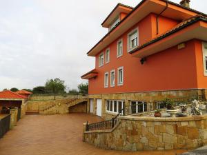 Budova, kde se prázdninový dům nachází