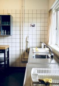 Eldhús eða eldhúskrókur á Danhostel Ishøj Strand