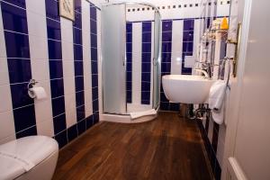 Un baño de Boutique Hotel Templ