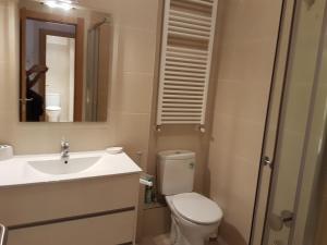 Koupelna v ubytování Apartamentos Grifovacances Consuegra 1