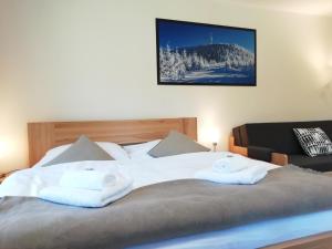 Postel nebo postele na pokoji v ubytování Penzion Adéla + 48 fotografií