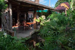 Foto da galeria de Chian Guesthouse em Chiang Rai