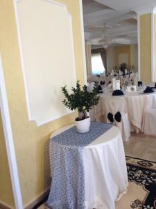 Restaurace v ubytování HOTEL AL QUERCETO