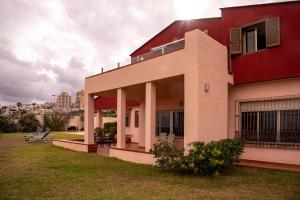 Zdjęcie z galerii obiektu Chalet Geraneos 3 w mieście Torrevieja