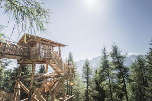 Afbeelding uit fotogalerij van Loewe Dolomites in San Candido