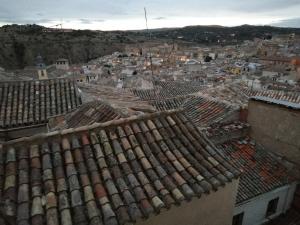 Nespecifikovaný výhled na destinaci Toledo nebo výhled na město při pohledu z apartmánu
