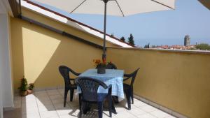 Balkón nebo terasa v ubytování Guesthouse Villa AnnaDora