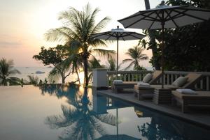 สระว่ายน้ำที่อยู่ใกล้ ๆ หรือใน Trisara Villas & Residences Phuket