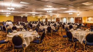 Imagen de la galería de Rock Island Inn & Suites Marshalltown, en Marshalltown