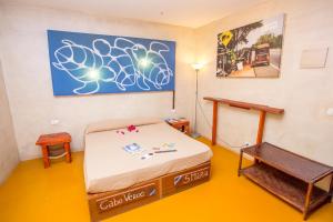 Voodi või voodid majutusasutuse Surfactivity Guest House toas