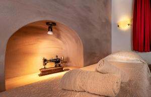 A bed or beds in a room at Villa Amalia