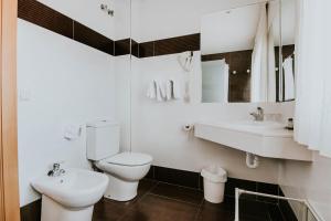 Koupelna v ubytování Hotel Isasa