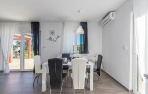 Fotografia z galérie ubytovania Villa Kata v destinácii Rebići