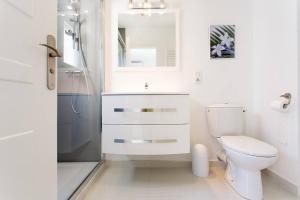 Gallery image of MARRIOTT/ CROISETTE - LUXE 1 BED in Cannes