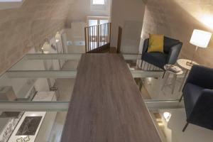 A seating area at LAMIA MATERA 11