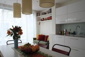 Bright and Elegant 2 Bedroom Flat, near Notting Hill