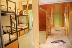 Voodi või voodid majutusasutuse Hanoi City Backpackers Hostel toas