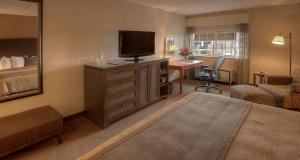 Gallery image of Best Western Plus The Normandy Inn & Suites in Minneapolis