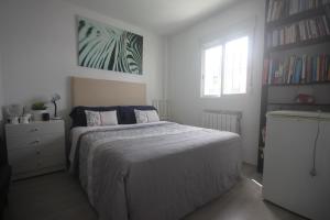 Φωτογραφία από το άλμπουμ του LITTLE PEACEFUL RETREAT Room with bath, Heating, Terrace, Free Wifi Fridge Easy parking σε Nueva Andalucia