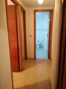 Koupelna v ubytování VIVIENDA COMPLETA EN SEVILLA + 37 fotografií