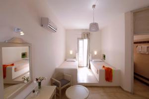 Um banheiro em Olia Hotel