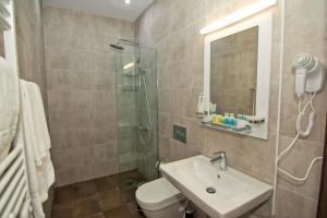 Koupelna v ubytování Sky Inn Batumi