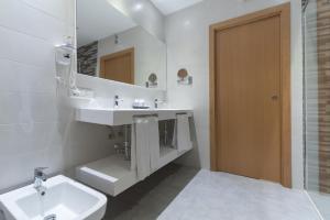 Koupelna v ubytování Hotel Pradillo Conil