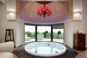 Kép AgriResort Spa Glamping Poggio Di Montedoro szállásáról Montefiasconéban a galériában