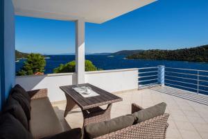 Galeriebild der Unterkunft Apartments "Villa Antea" in Vinišće + 40 Fotos