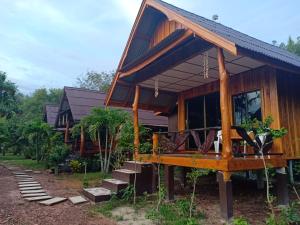 Zahrada ubytování Friendly Koh Jum