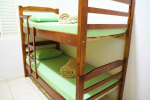 Двуетажно легло или двуетажни легла в стая в Hostel Home Passos