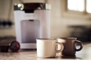 Coffee and tea making facilities at Weingarten Lodge