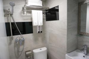 Kopalnica v nastanitvi Vve Vve Hotel