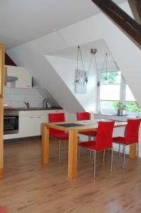 Kuchyň nebo kuchyňský kout v ubytování Ferienwohnung Seeblick + 27 fotografií