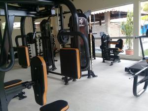 Fitness centrum a/nebo fitness zařízení v ubytování Hotel Residencial do Mirante