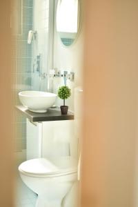 Phòng tắm tại Apartment no 08 - Amarilia Apartments