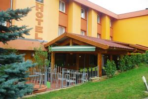 Budova, kde se hotel nachází
