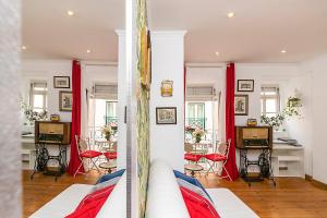 Gallery image of Romantic Apartment El Corte Inglês in Lisbon