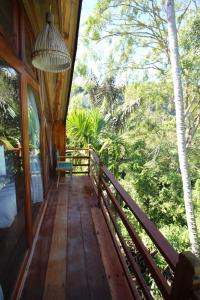 Rõdu või terrass majutusasutuses Padi Ecolodge
