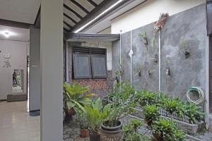Zahrada ubytování RedDoorz @ Soekarno Hatta 2