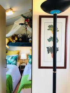 Posteľ alebo postele v izbe v ubytovaní Villa Vravrona Tower & Suites